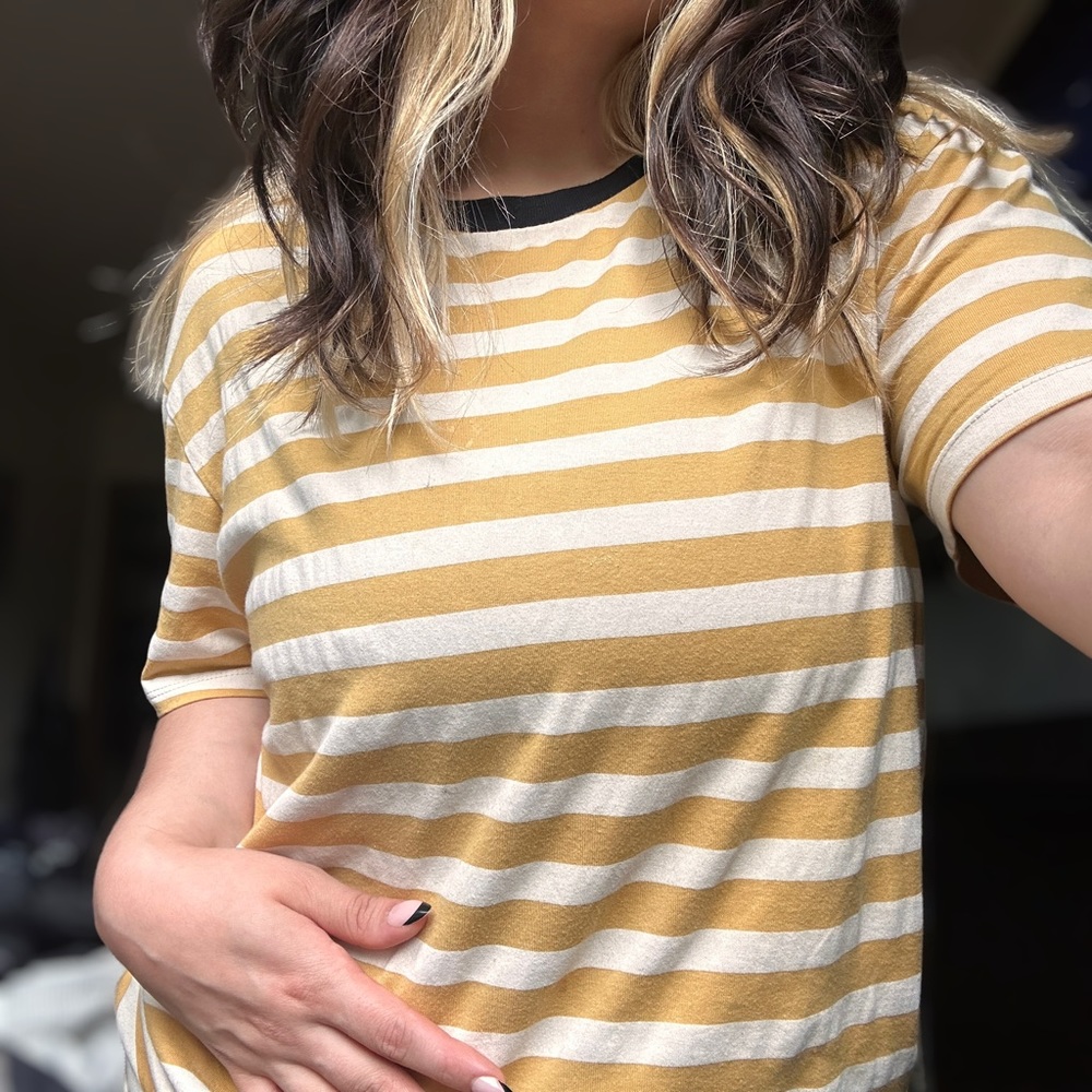pacsun men’s yellow white black striped straight fit tee unisex androgynous